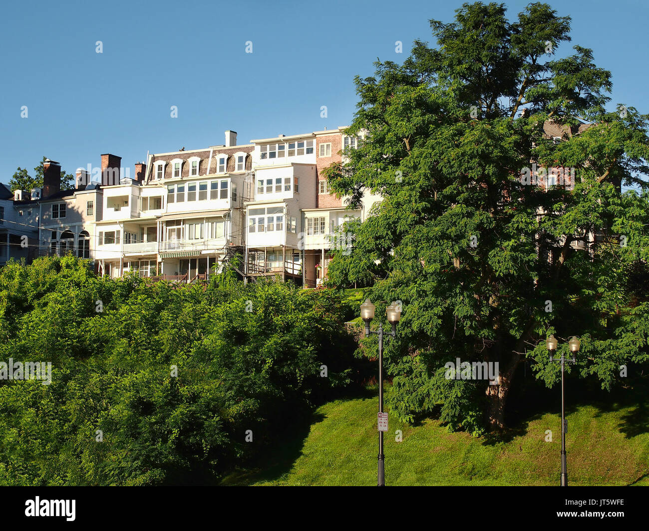 cliff, heights, Apartments on a hill in the city of Geneva, New York