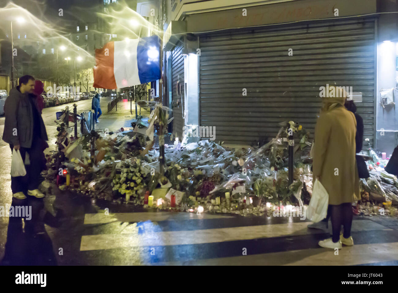 le petit cambodge rue bichat. Spontaneous homage at the victims of the terrorist attacks in Paris the 13th of november 2015. Stock Photo