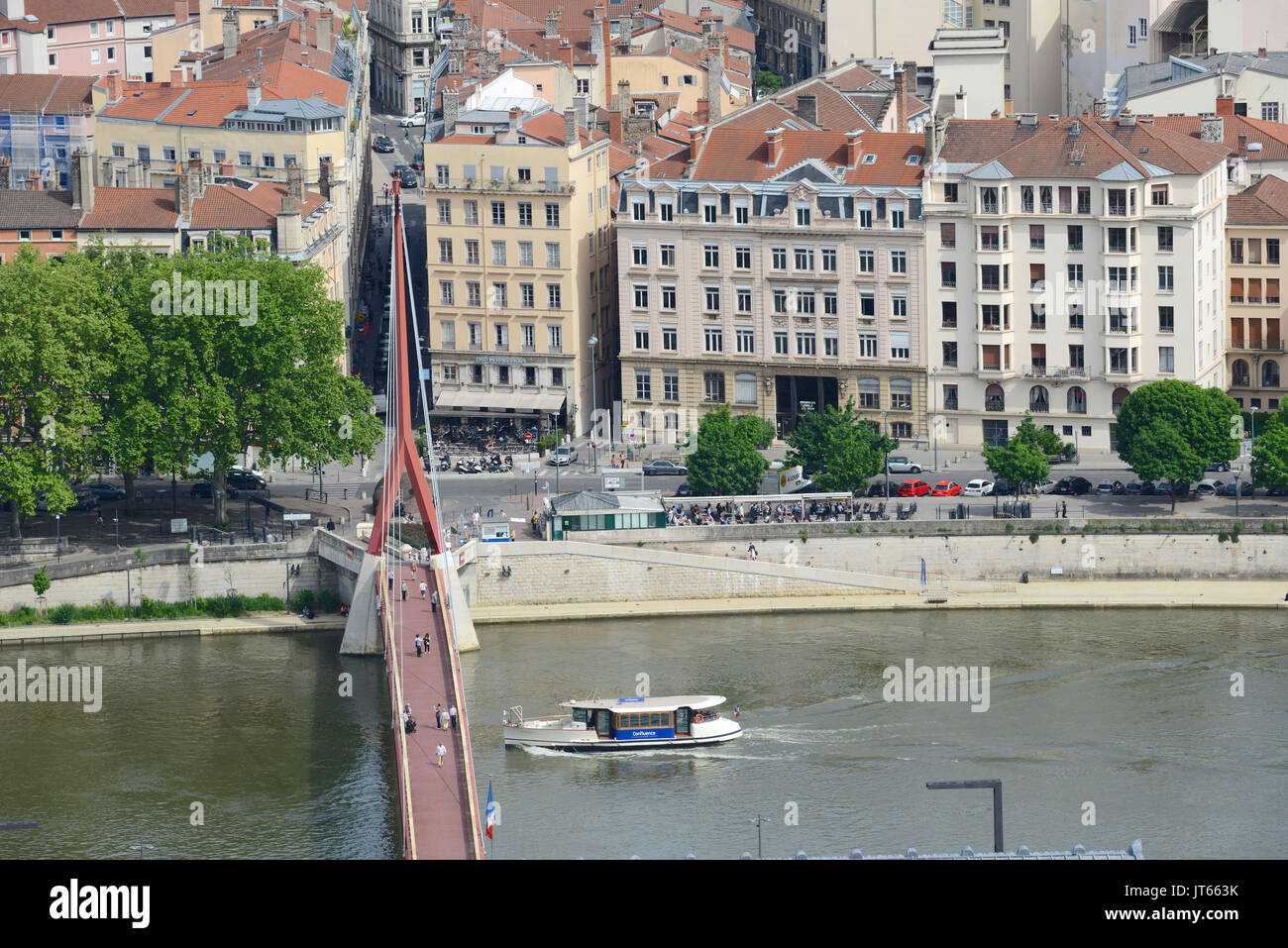 Lyon (south-eastern France): real estate, buildings along the Quais de Saone walkway. Building facades along the 'quai des Celestin' walkway by the Ri Stock Photo