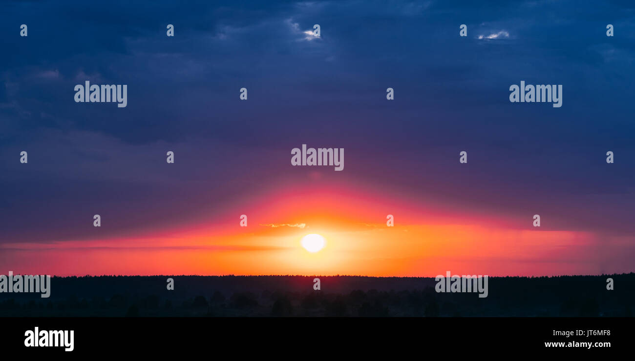 Warm and cold colors hi-res stock photography and images - Alamy