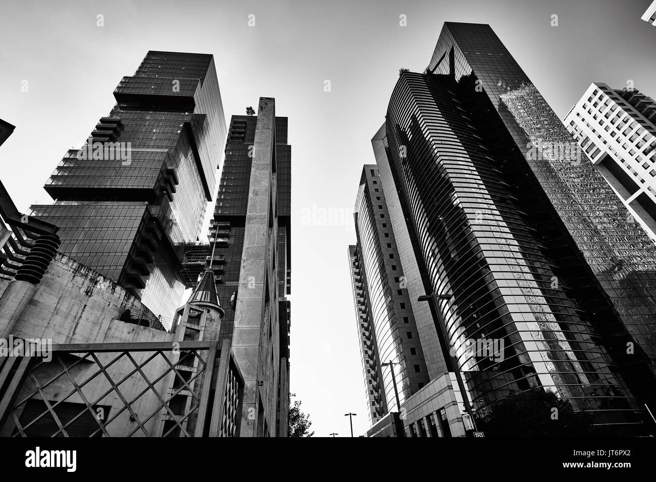 Super tall buildings Black and White Stock Photos & Images - Alamy
