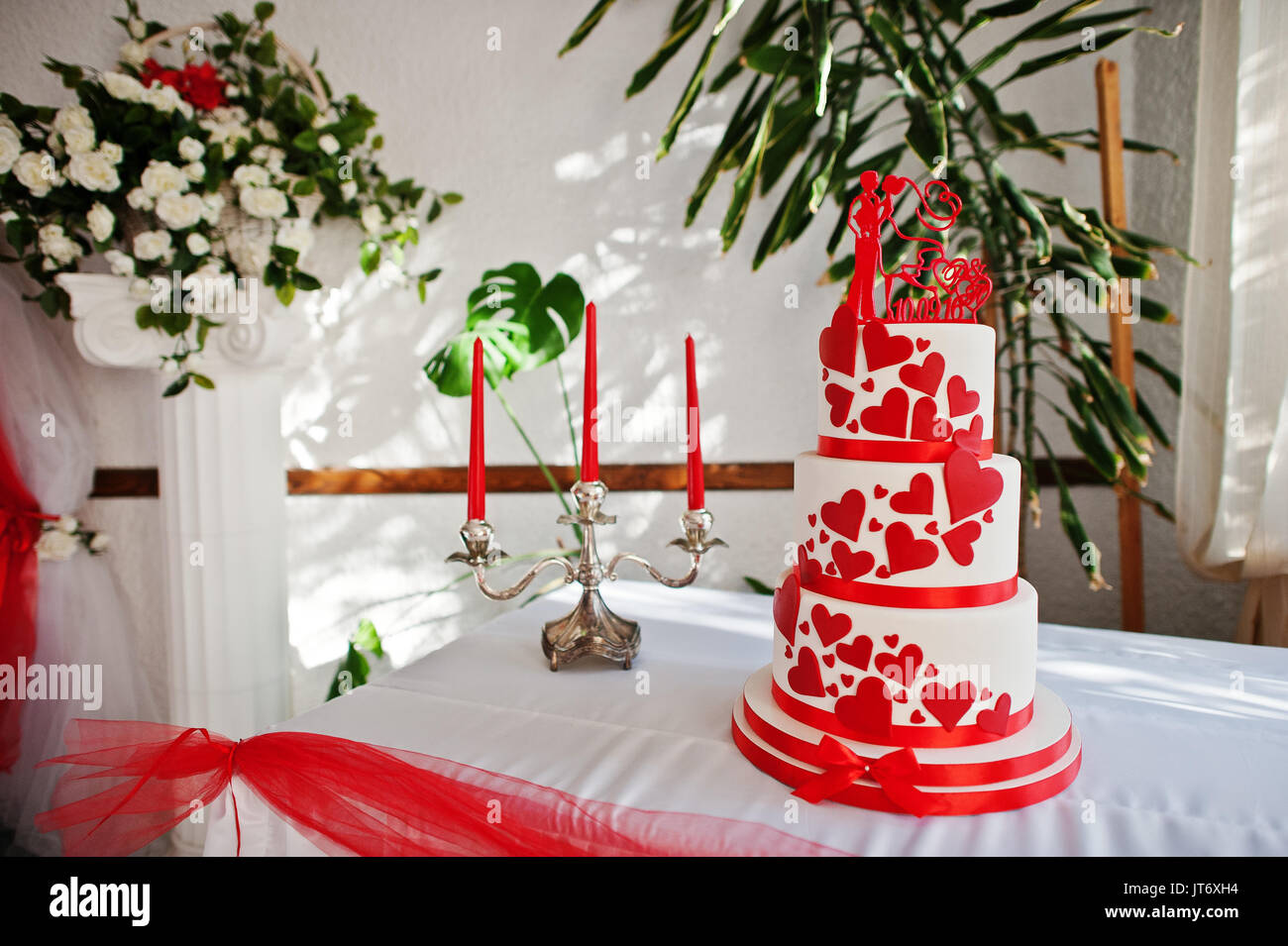 Quality wedding cakes | Leicester - Gingerbread Cottage