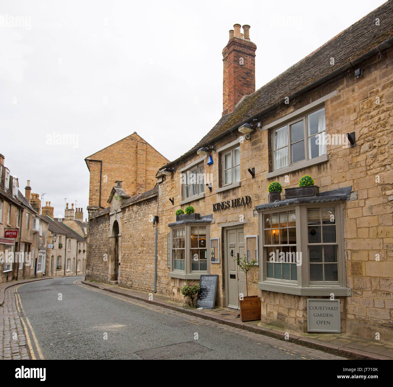 Kings Head hotel in Stamford, Lincolnshire, England Stock Photo