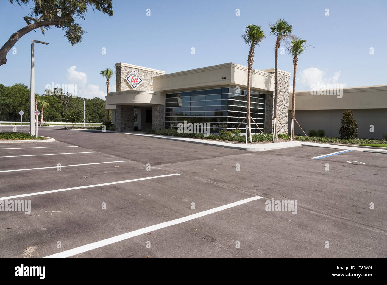 The surgery center of the villages hi-res stock photography and images ...