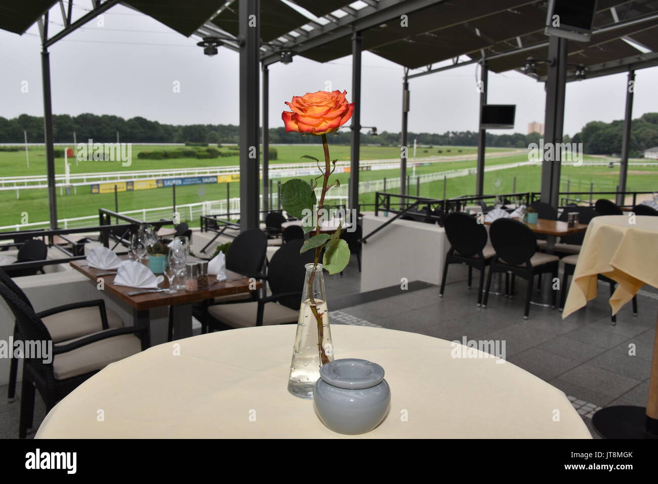 Cologne, Germany. 8th Aug, 2017. The new Hippodrom restaurant at the racecourse in Cologne, Germany, 8 August 2017. - NO WIRE SERVICE - Photo: Horst Galuschka/dpa/Horst Galuschka dpa/Alamy Live News Stock Photo