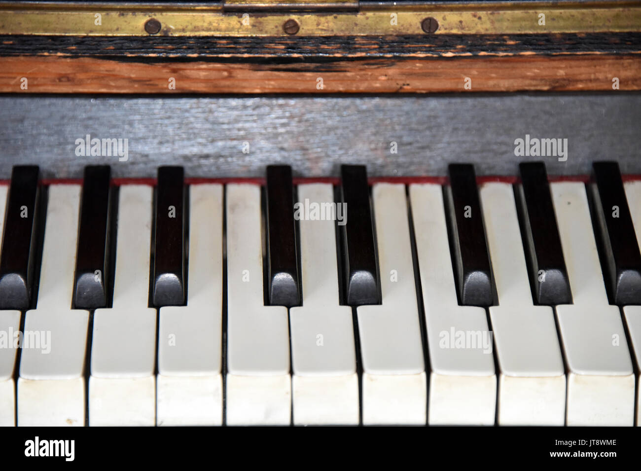 Sharp piano notes hi-res stock photography and images - Alamy