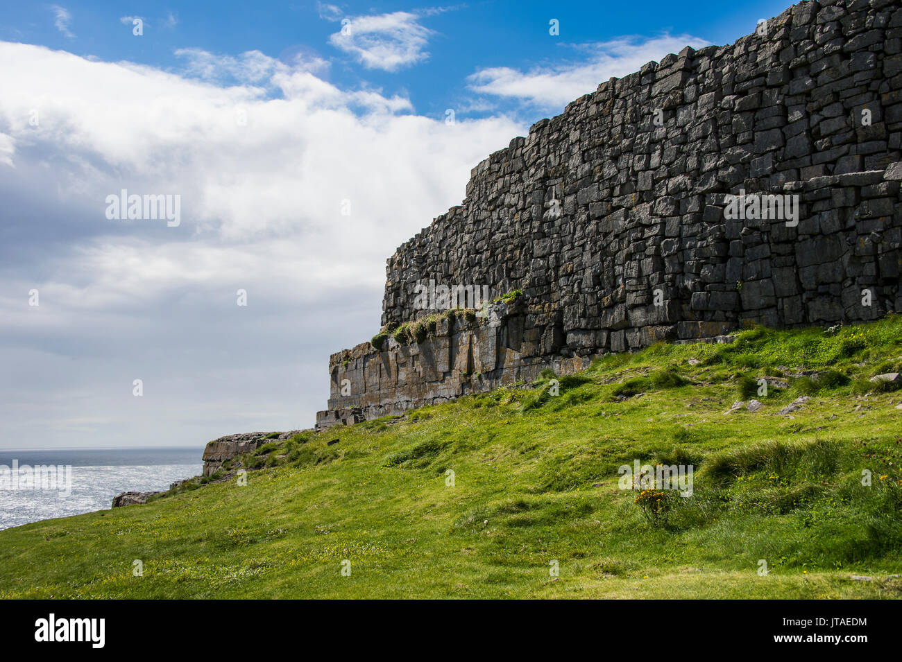 Dun Duchathairin, large stone fort on Inishmore Arainn, Aaran Islands, Republic of Ireland, Europe Stock Photo