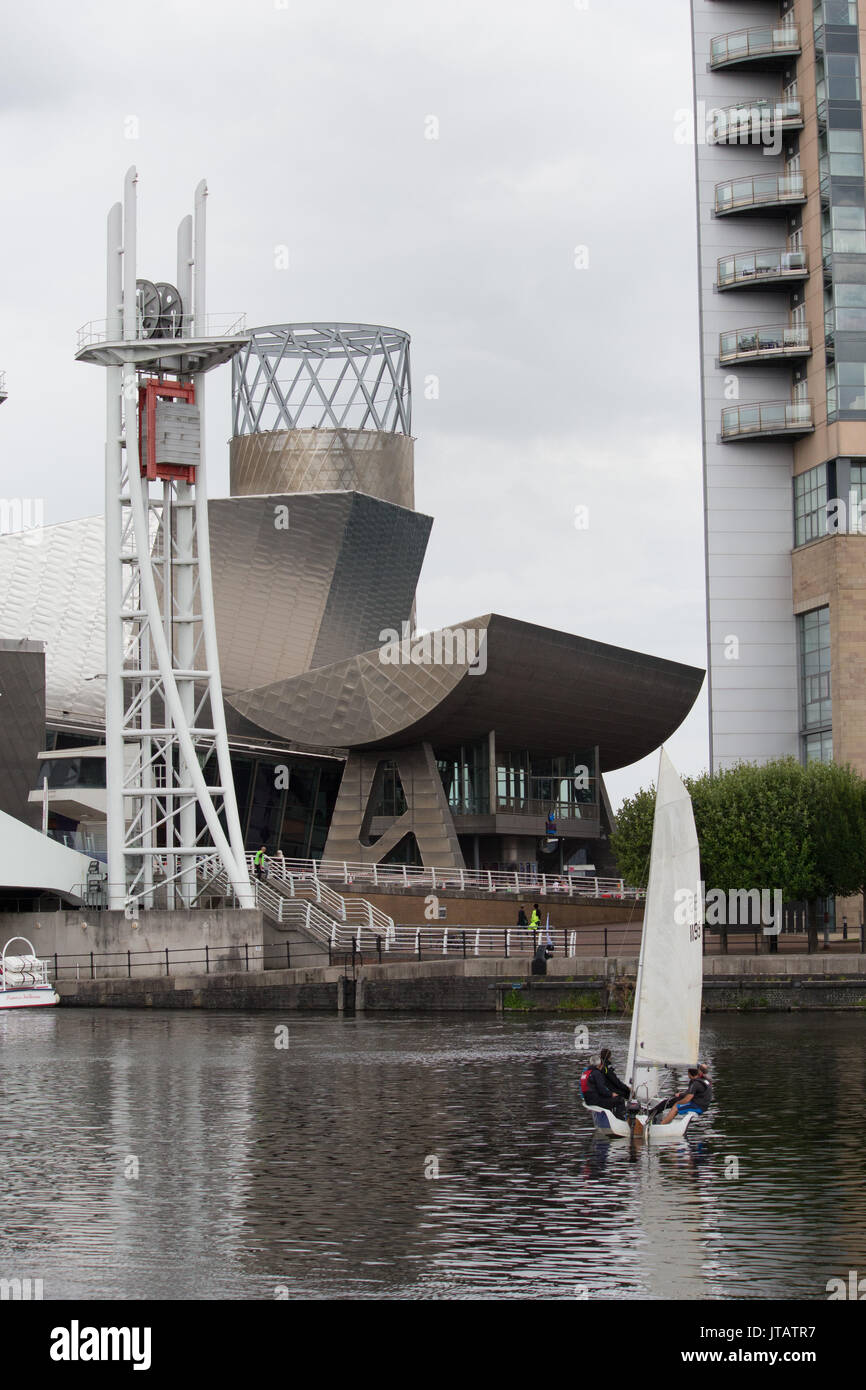 Salford Quays is an area of Salford, Greater Manchester, England, near the end of the Manchester Ship Canal. Previously the site of Manchester Docks Stock Photo