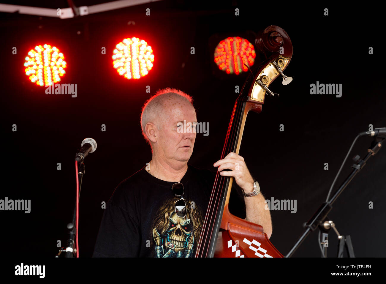 Rock and roll band hires stock photography and images Alamy