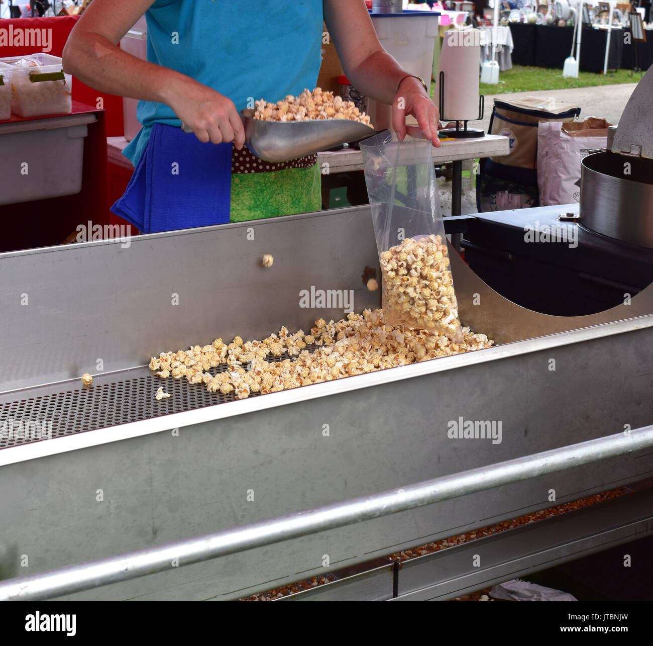 Making kettle corn Stock Photo Alamy