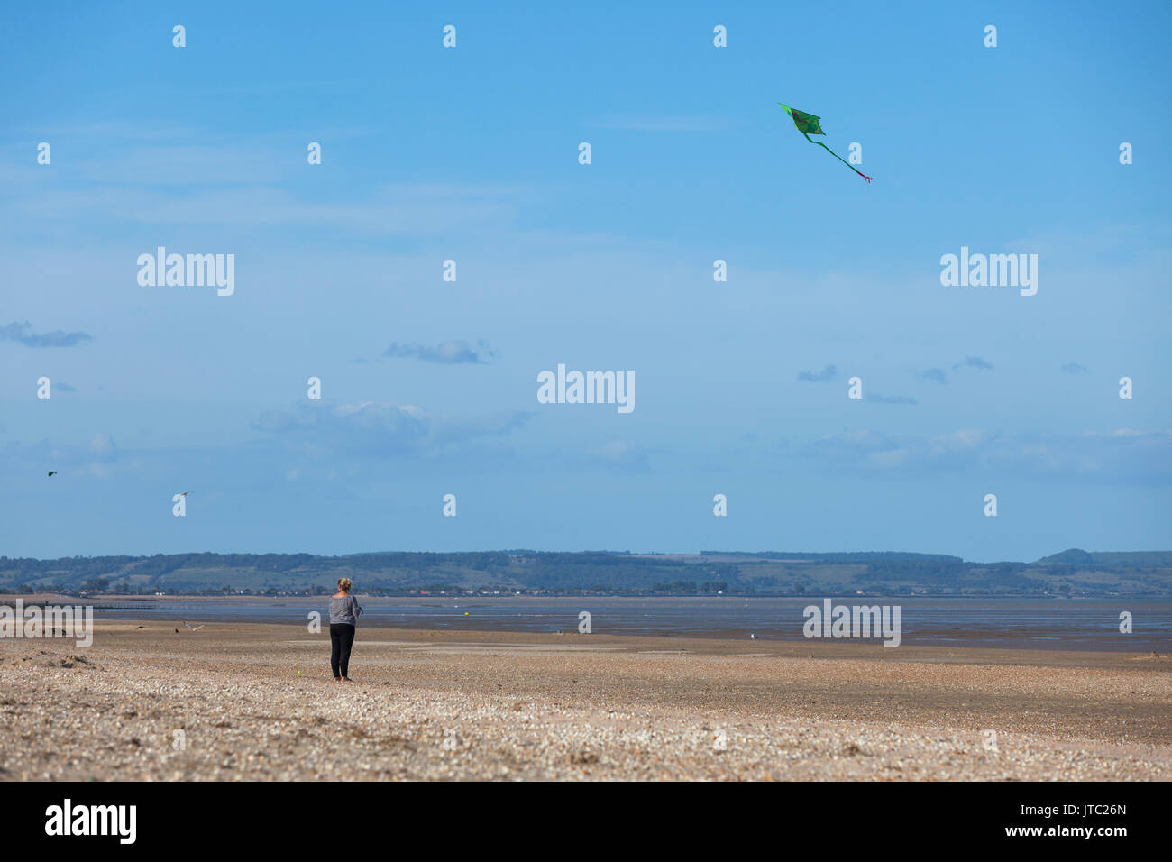 Flying a kite hi-res stock photography and images - Page 3 - Alamy