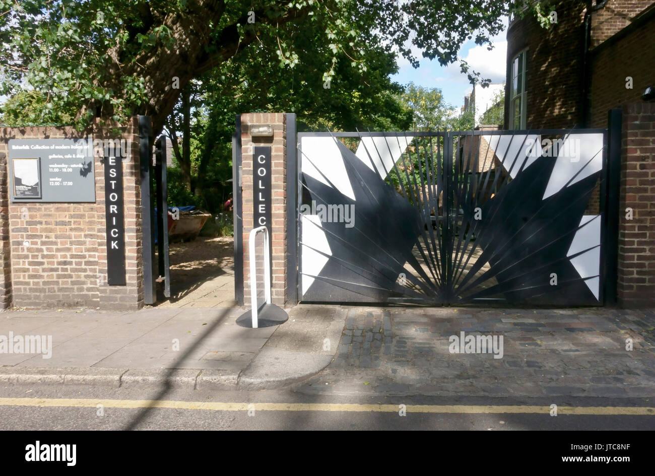 Estorick art gallery entrance Islington London England UK Stock Photo Alamy