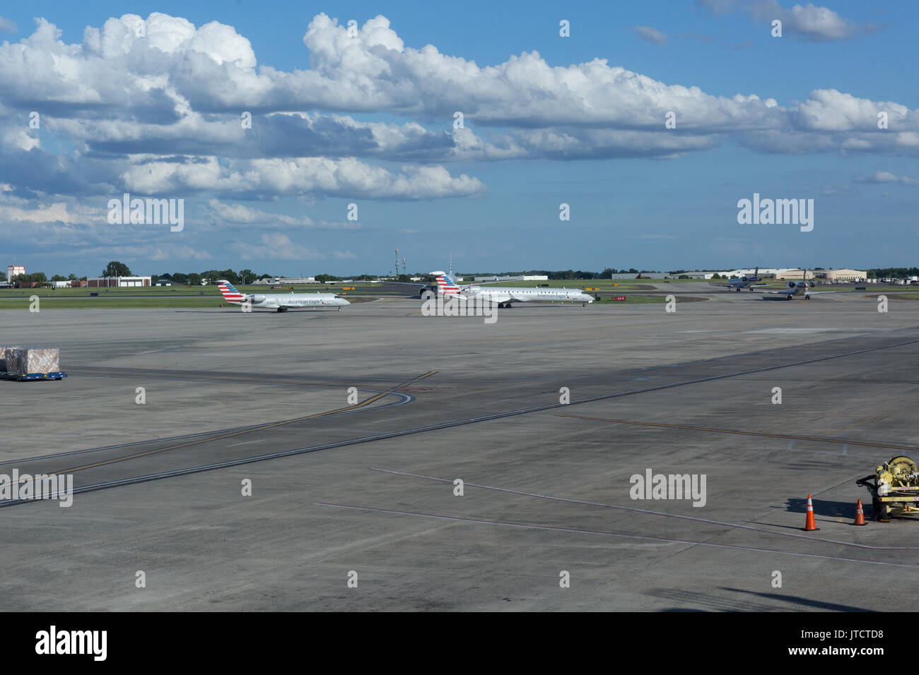 American Airlines and American Eagle jet airplanes at Charlotte Douglas International airport