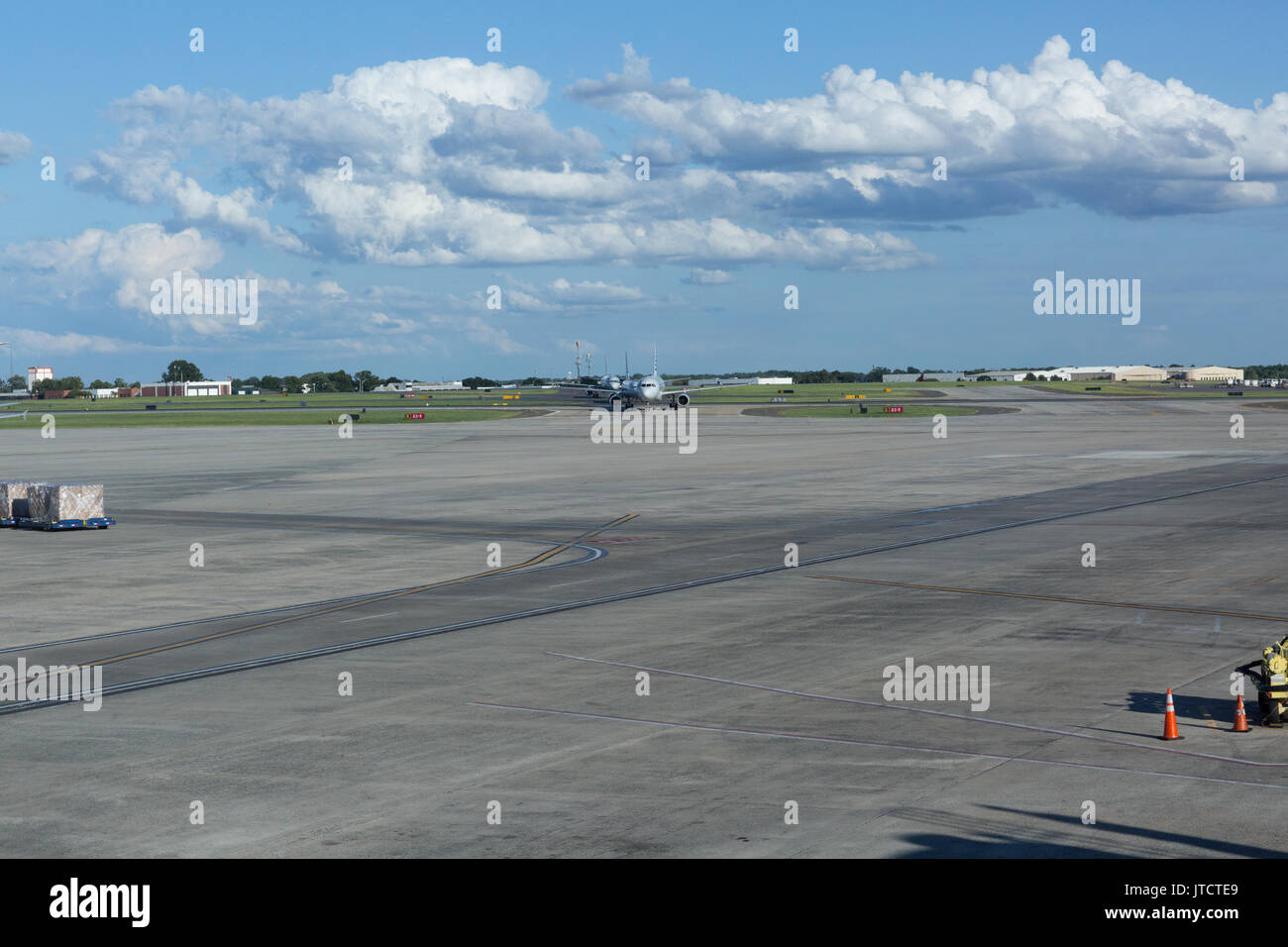 American Airlines and American Eagle jet airplanes at Charlotte Douglas International airport