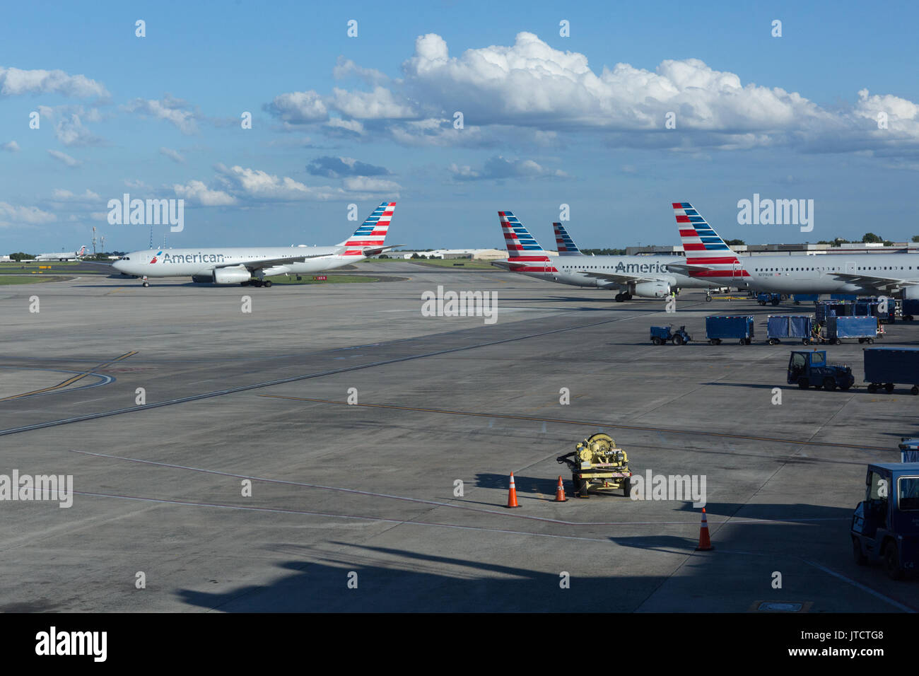 American Airlines and American Eagle jet airplanes at Charlotte Douglas