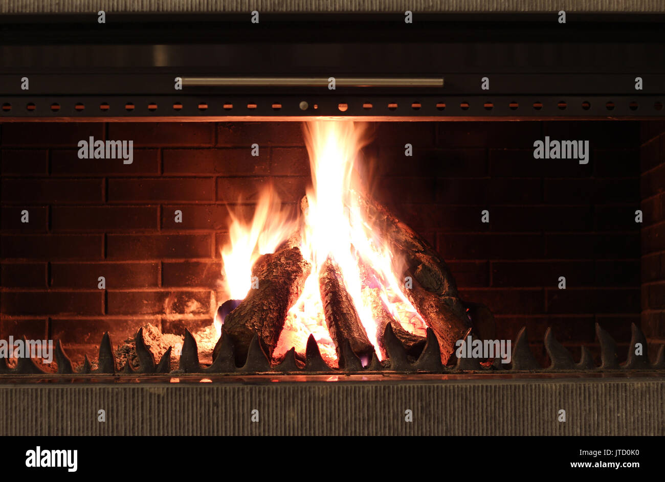 Wooden fireplaces hi-res stock photography and images - Alamy