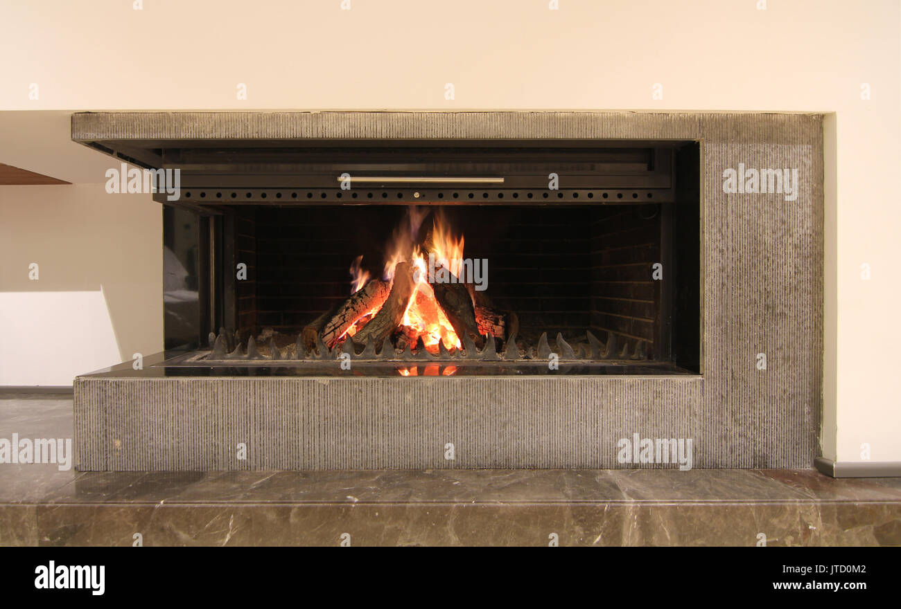 Chimney mantel piece hi-res stock photography and images - Alamy