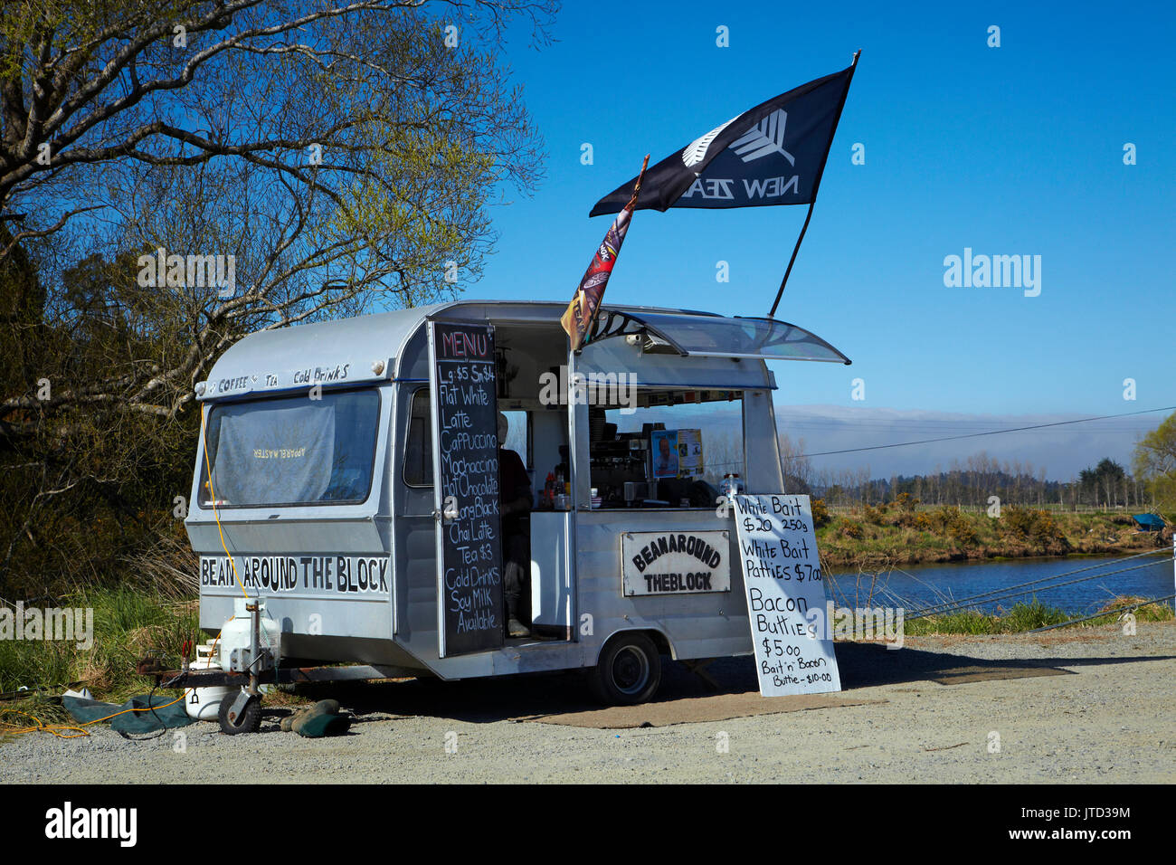 Roadside caravan selling coffee and white bait, State Highway 1 near Waikouaiti, near Dunedin, South Island, New Zealand Stock Photo