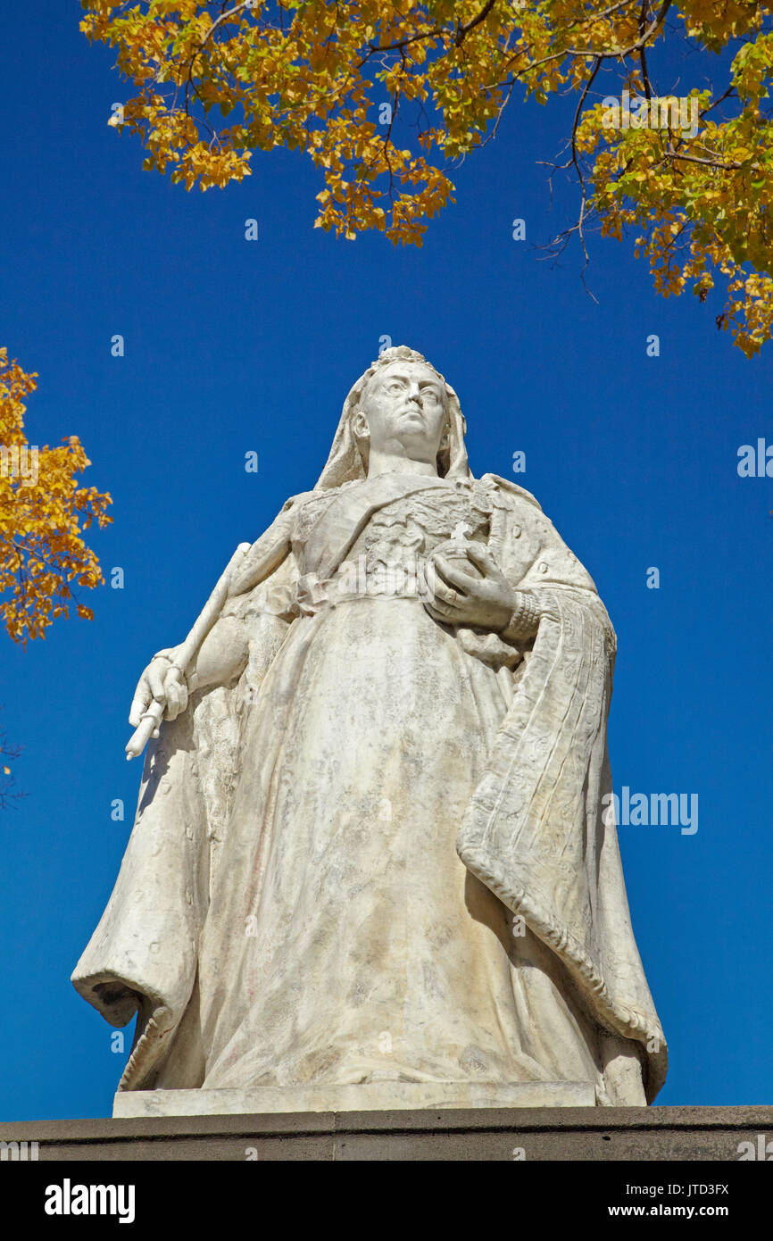 Dunedin queen victoria statue hires stock photography and images Alamy