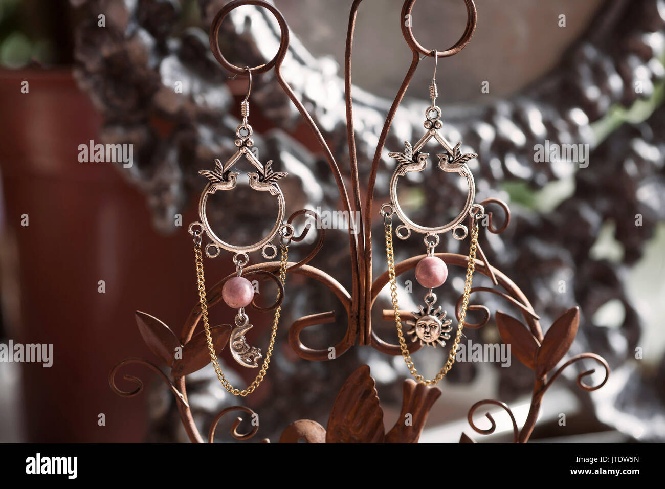 Hanging earrings hires stock photography and images Alamy