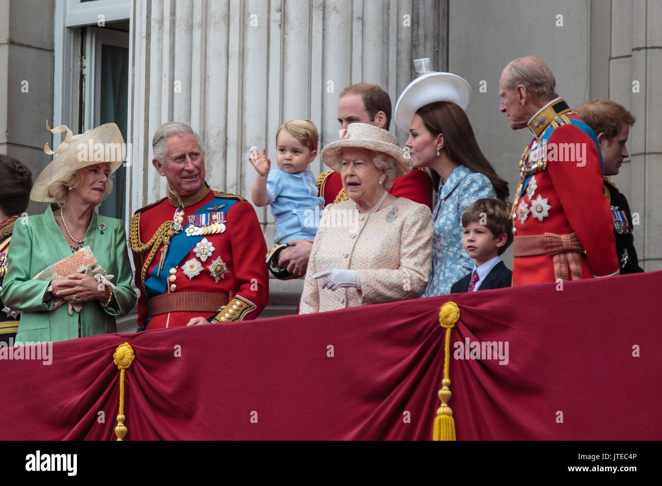 Prince of Cambridge waves to crowds as makes his debut public
