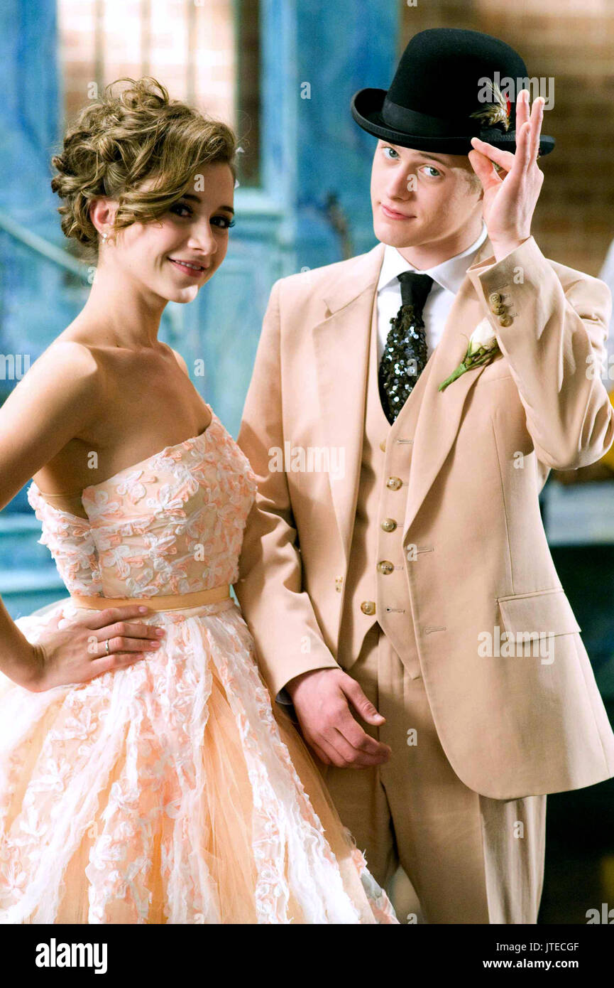 Olesya Rulin Lucas Grabeel High School Musical 3 Senior Year 2008 Stock Photo Alamy