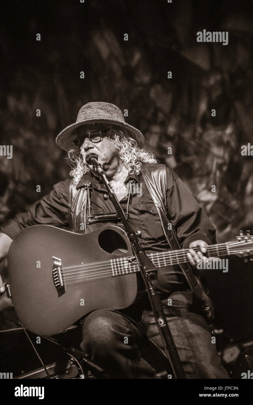 Arlo Guthrie and daughter Sarah Lee perform live at Long's Park concert, Lancaster, PA.  Songs included Alice's Restaurant,  City of New Orleans. Stock Photo