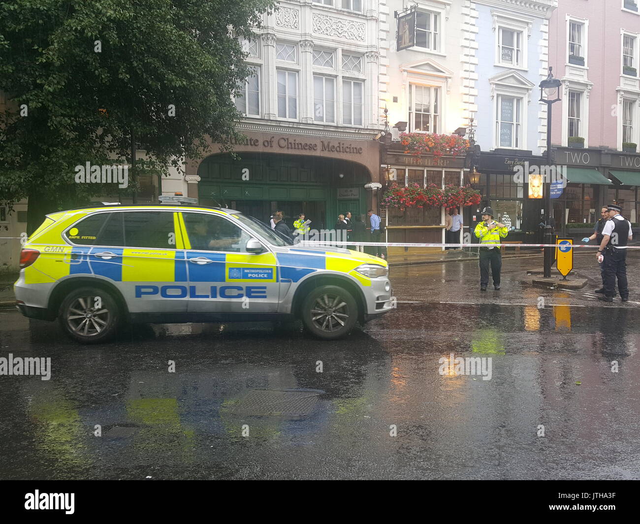 London, UK, 9 Aug, 2017 Man stabbed on the neck in central London with a knife at 14:30 , Photos taken on Chandos Place WC2 in the City of London Credit: Giovanni Q/Alamy Live News Stock Photo