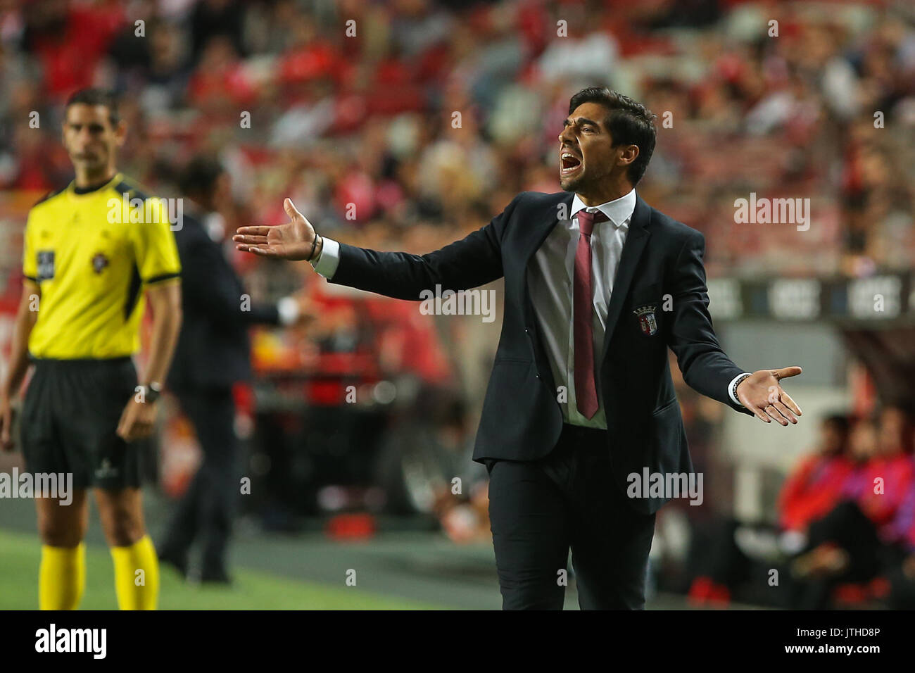 Lisbon, Portugal. 09th Aug, 2017. Braga«s head coach Abel Ferreira from  Portugal during the Premier League 2017/18 match between SL Benfica v SC  Braga, at Luz Stadium in Lisbon on August 9,