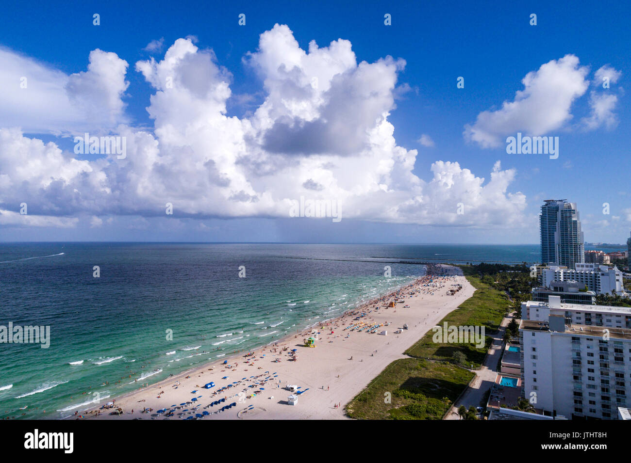 Miami Beach Florida,aerial overhead from above view,above,from above view,Atlantic Ocean,sand,sunbathers,FL17080611d Stock Photo