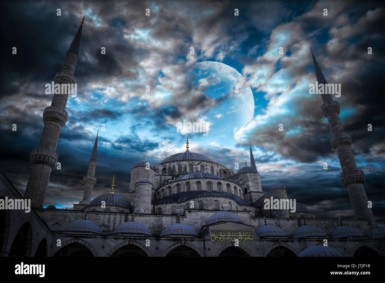 Blue Mosque or Sultanahmet is located in Istanbul Stock Photo - Alamy