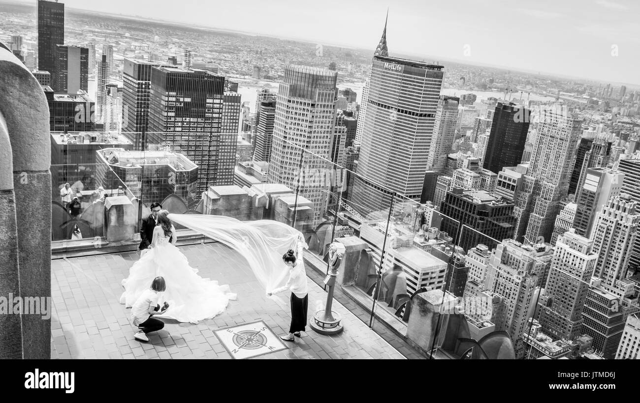 Wedding on top of Rockefeller center (Top of the Rock) in New York city. Stock Photo