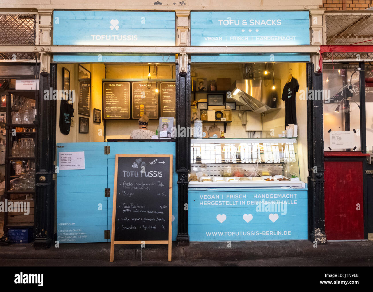 Tofu shops hi-res stock photography and images - Alamy