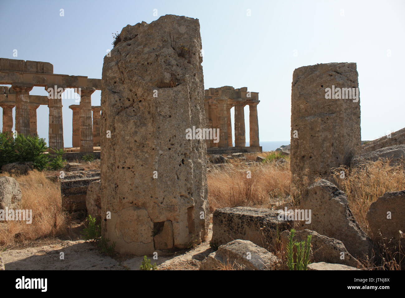 Greek temple in Selinunte Stock Photo - Alamy