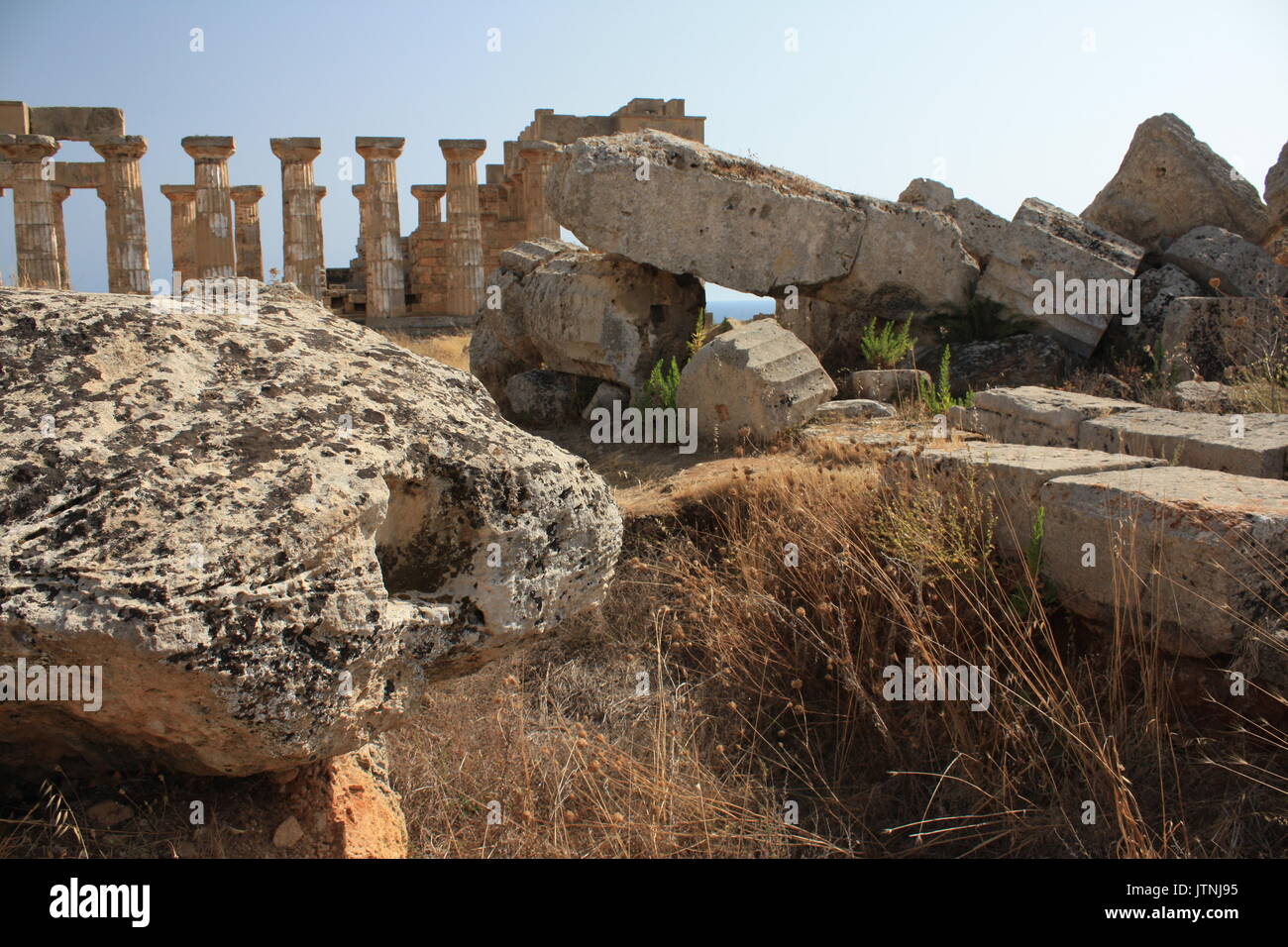 Greek temple in Selinunte Stock Photo - Alamy