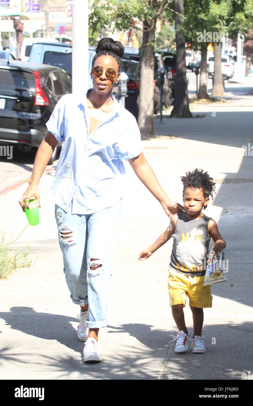 Kelly Rowland - Page 2 of 9 - Red Carpet Fashion Awards, image size:866x1390