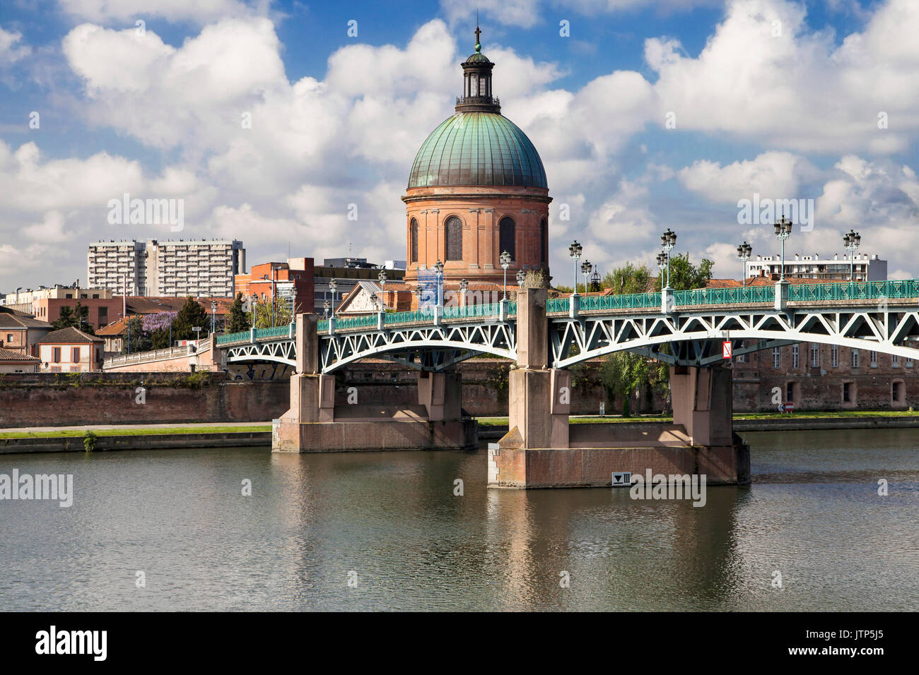 Pont Saint-Pierre and Dome of La Grave in Toulouse, France. Stock Photo