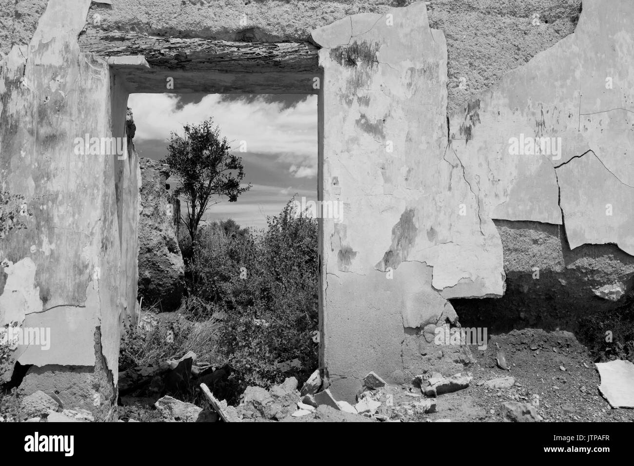 Abandoned old house andalusia Black and White Stock Photos & Images - Alamy