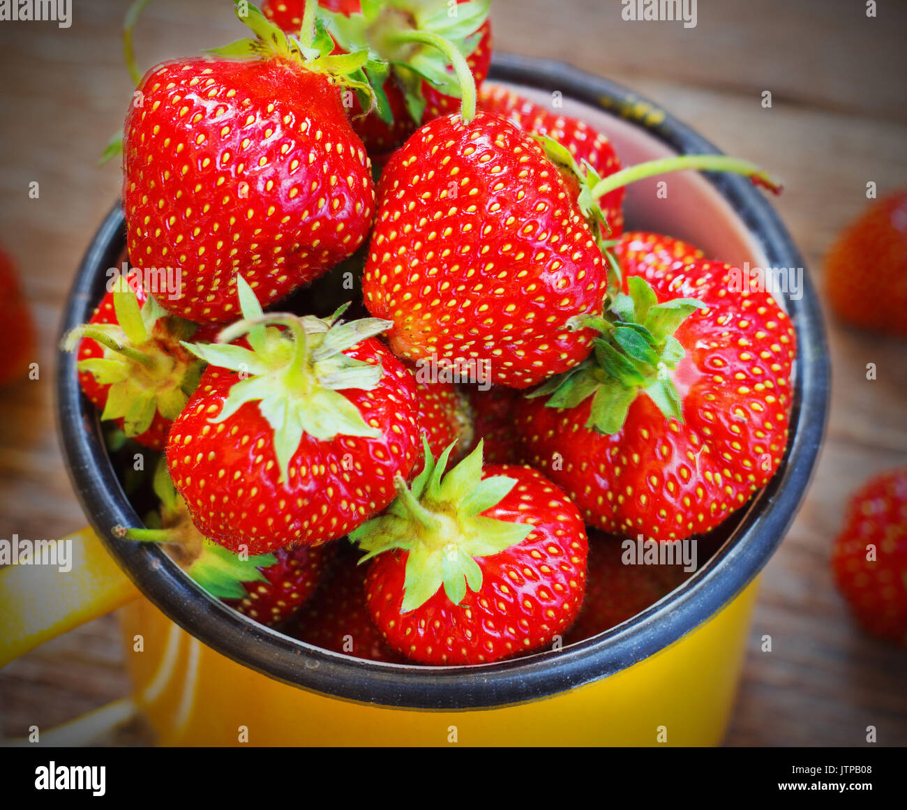Strawberry Garden Rustic Cup Summer Food yellow Metal dark Background ...