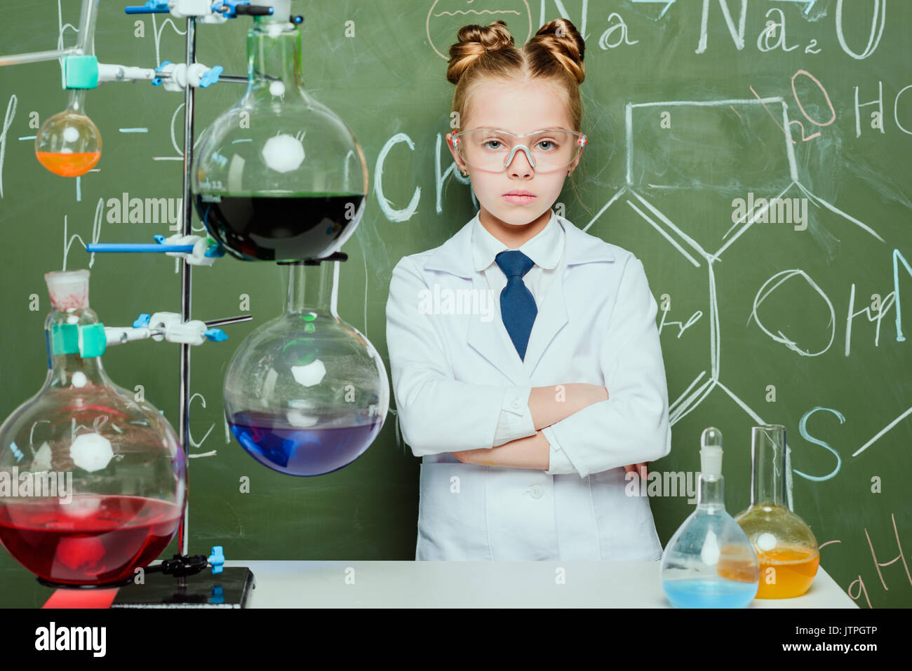 Girl in lab coat hi-res stock photography and images - Alamy