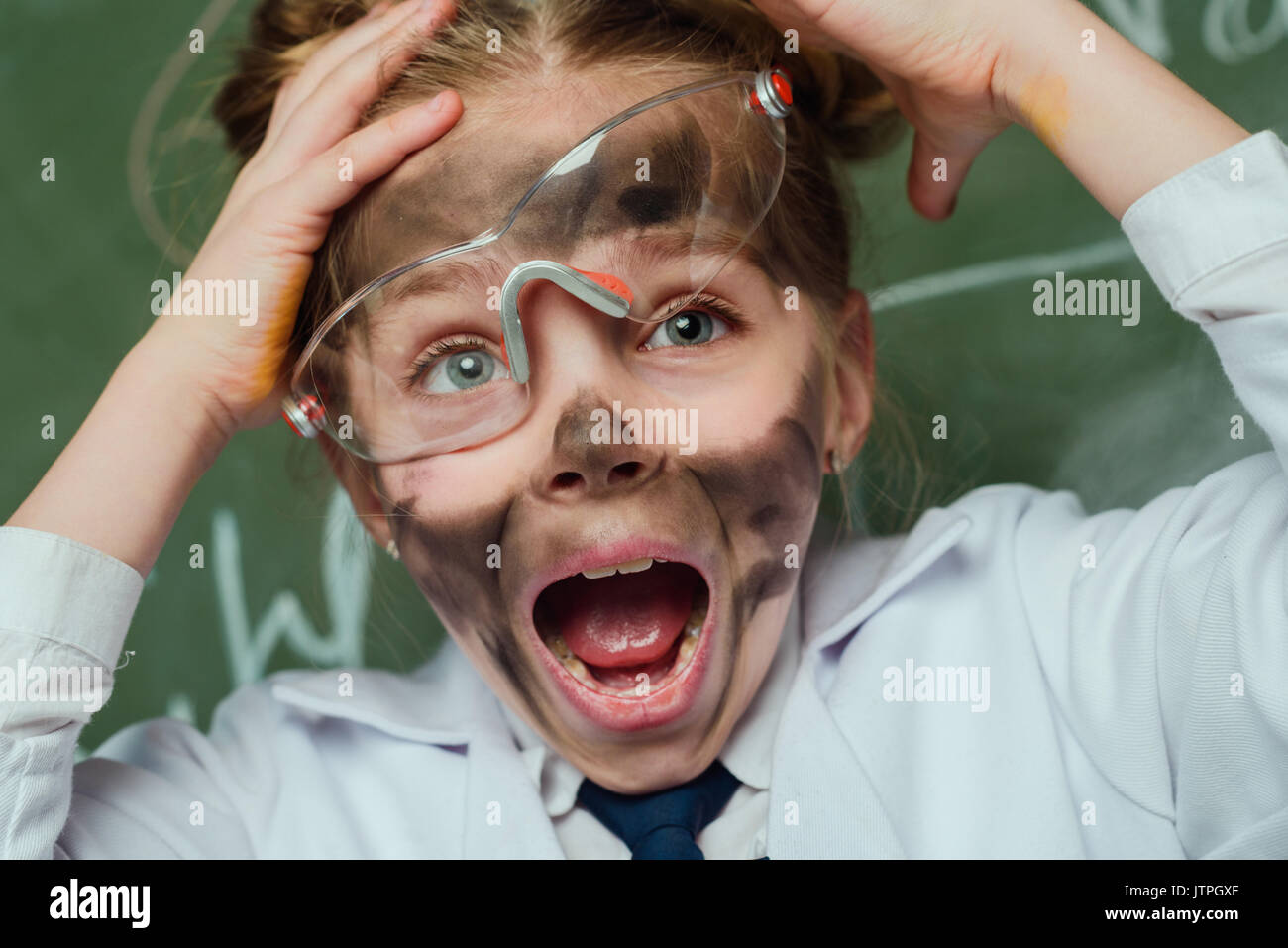 Girl in lab coat hi-res stock photography and images - Alamy