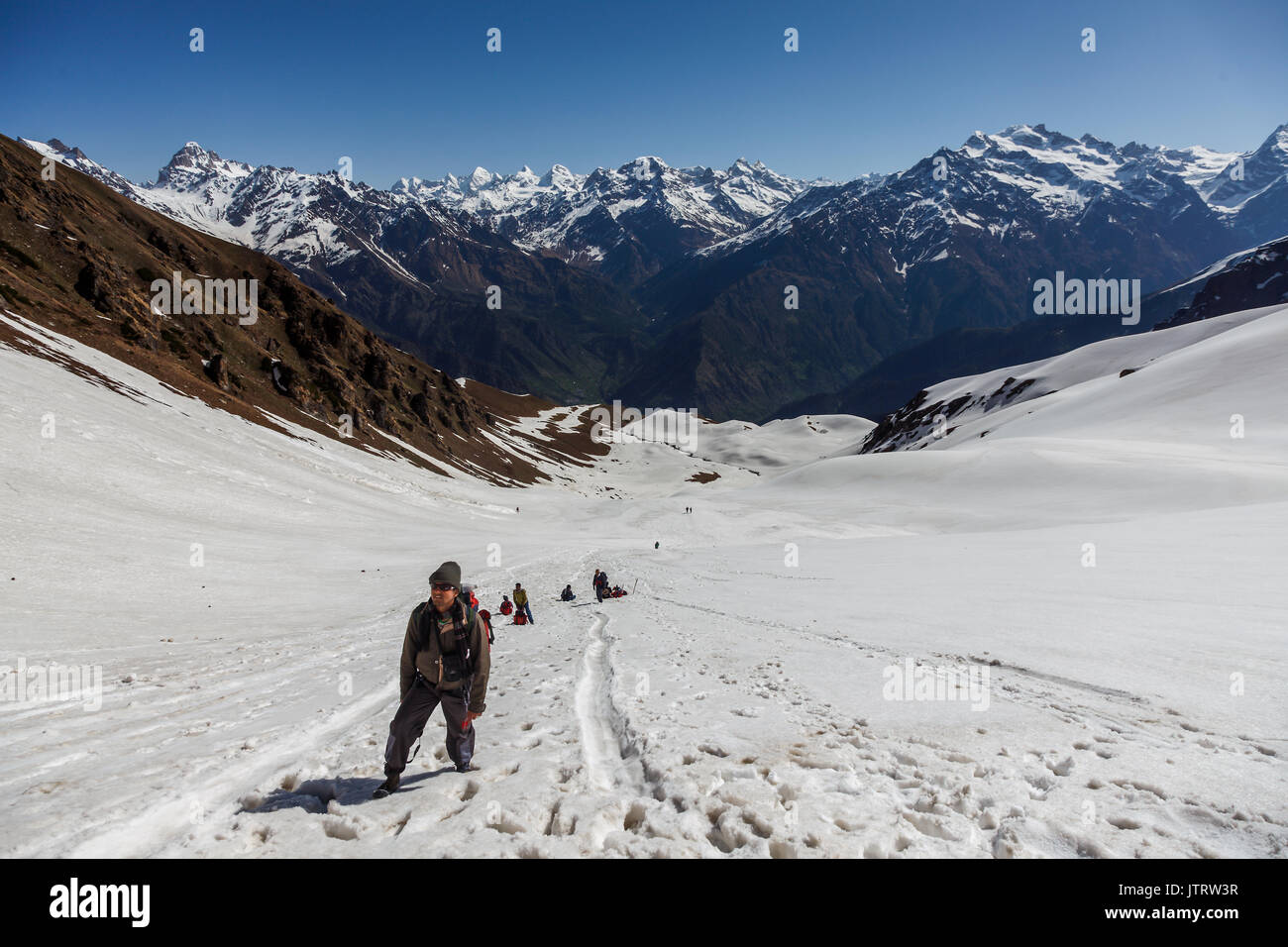 picture Kullu Manali Hd Images Free Download https www alamy com trekkers in himalayas in himachal pradesh near kullu manali image152959291 html