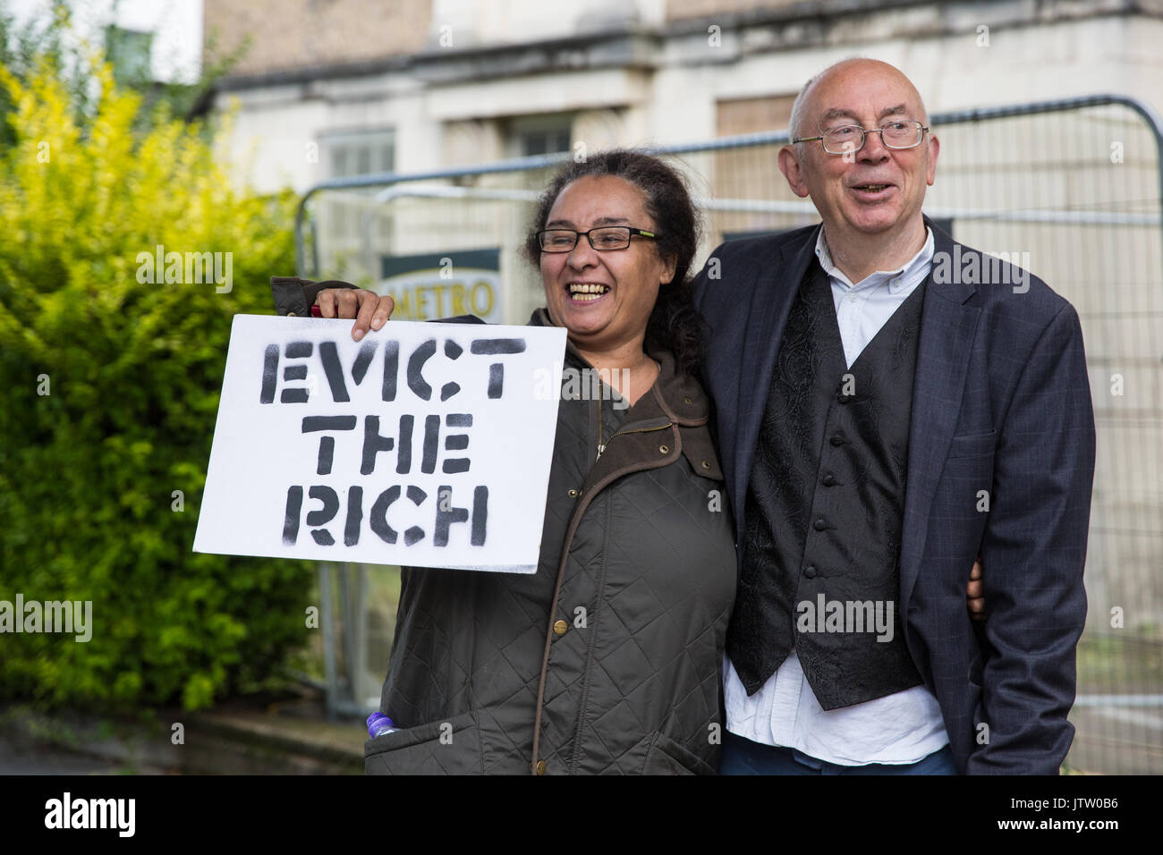 London, UK. 10th August, 2017. Activists from Class War protest outside Duke's Lodge in Holland Park, an empty apartment block believed to be owned by Christian Candy’s Guernsey-based CPC Group, to draw attention to social housing required by former residents of the Grenfell block in North Kensington. Credit: Mark Kerrison/Alamy Live News Stock Photo
