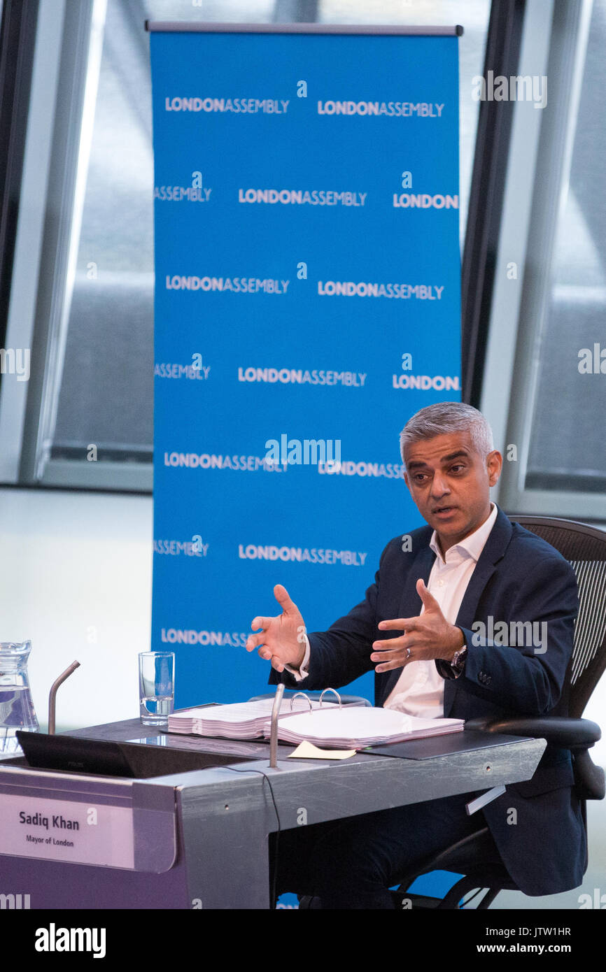 London, UK. 10th August, 2017. Mayor of London Sadiq Khan responds to questions from London Assembly Members during Mayor's Question Time at City Hall. Among topics discussed were: acid attacks, social housing, expenditure on fire and police services, 4G coverage on underground trains and noise from overnight underground trains. Credit: Mark Kerrison/Alamy Live News Stock Photo