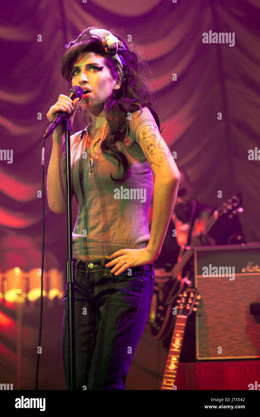 Amy Winehouse, Brixton Academy, rd November  Stock Photo   Alamy