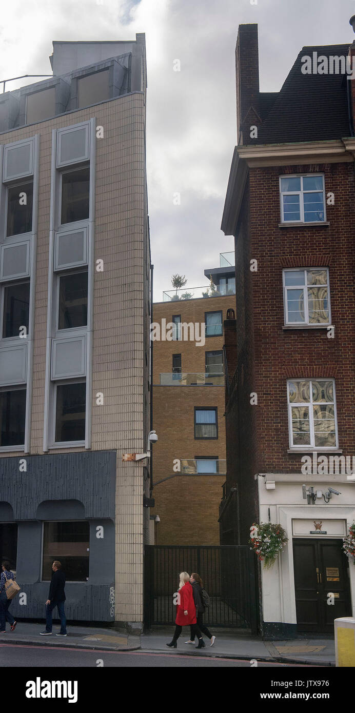The 3metre gap between two buildings on Euston Road in central London