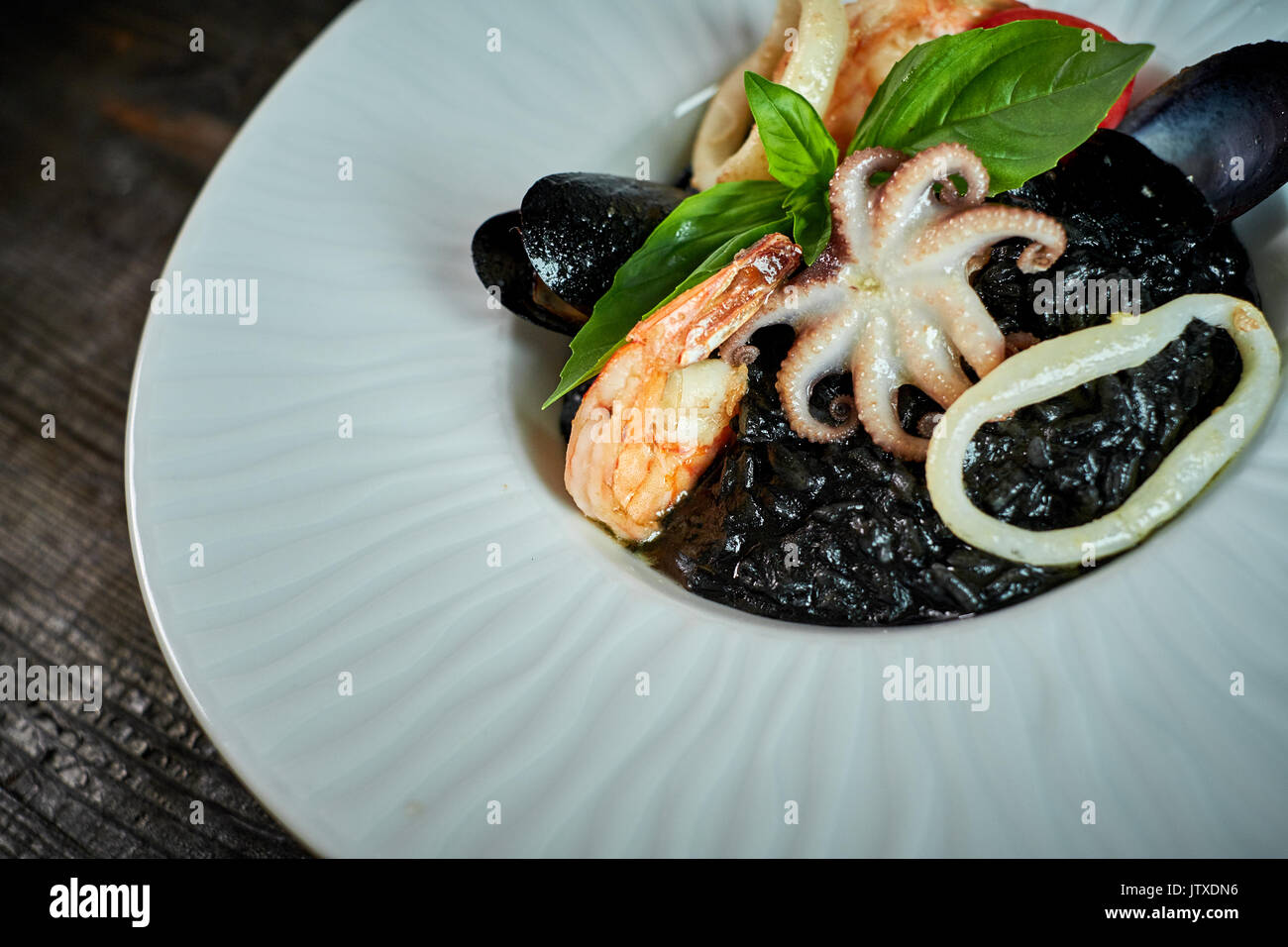 Fine dinner plate whitebackground hi-res stock photography and images ...