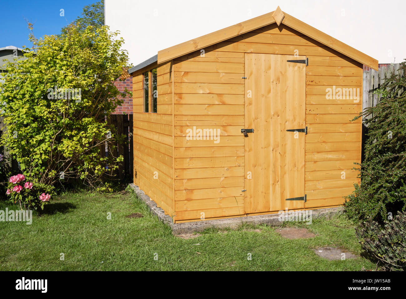 50+ Wooden Garden Sheds Uk Gif DIy WOOD PROJECT