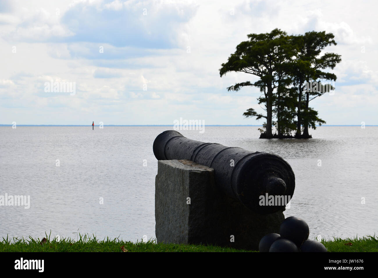 Colonial area cannons on Water Street face the Albemarle Sound in Edenton, North Carolina. Stock Photo