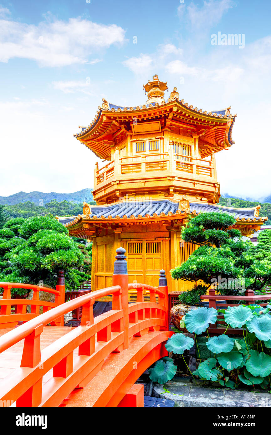 Nan Lian Garden is a Chinese Classical Garden in Diamond Hill, Hong Kong. The park has an area of 3.5 hectares and was designed after the Tang Dynasty Stock Photo